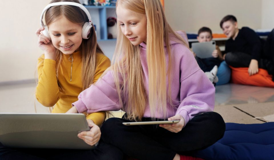 The Generation That Learns Through Video: Could Short Formats Replace Traditional Textbooks?